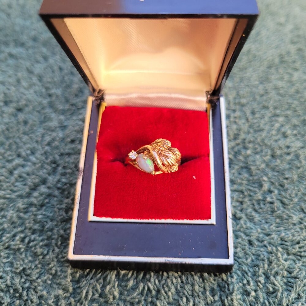 CUSTOM-MADE 14k GOLD, OPAL & DIAMOND RING - Picture 2 of 5